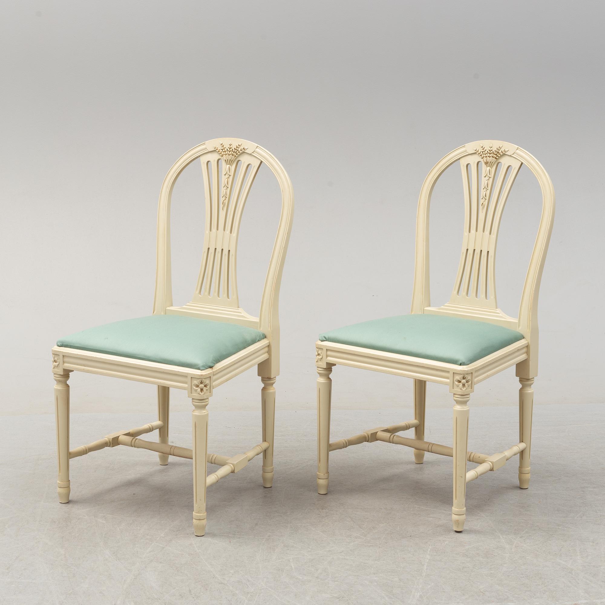 A set of six chairs and a dining table, gustavian style, late 20th century.