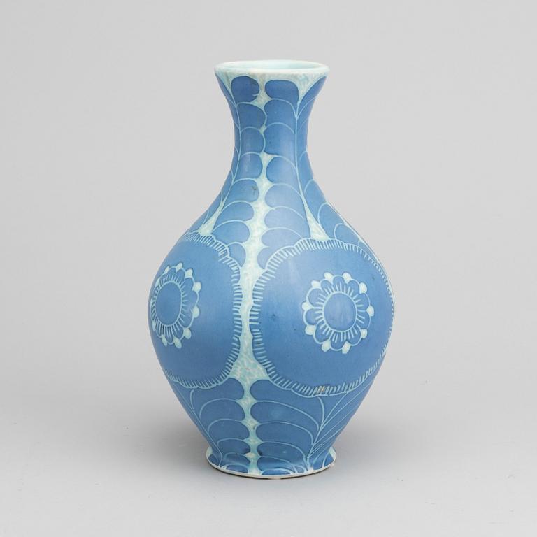 JOSEF EKBERG, a signed stoneware vase, Gustavsberg 1918.