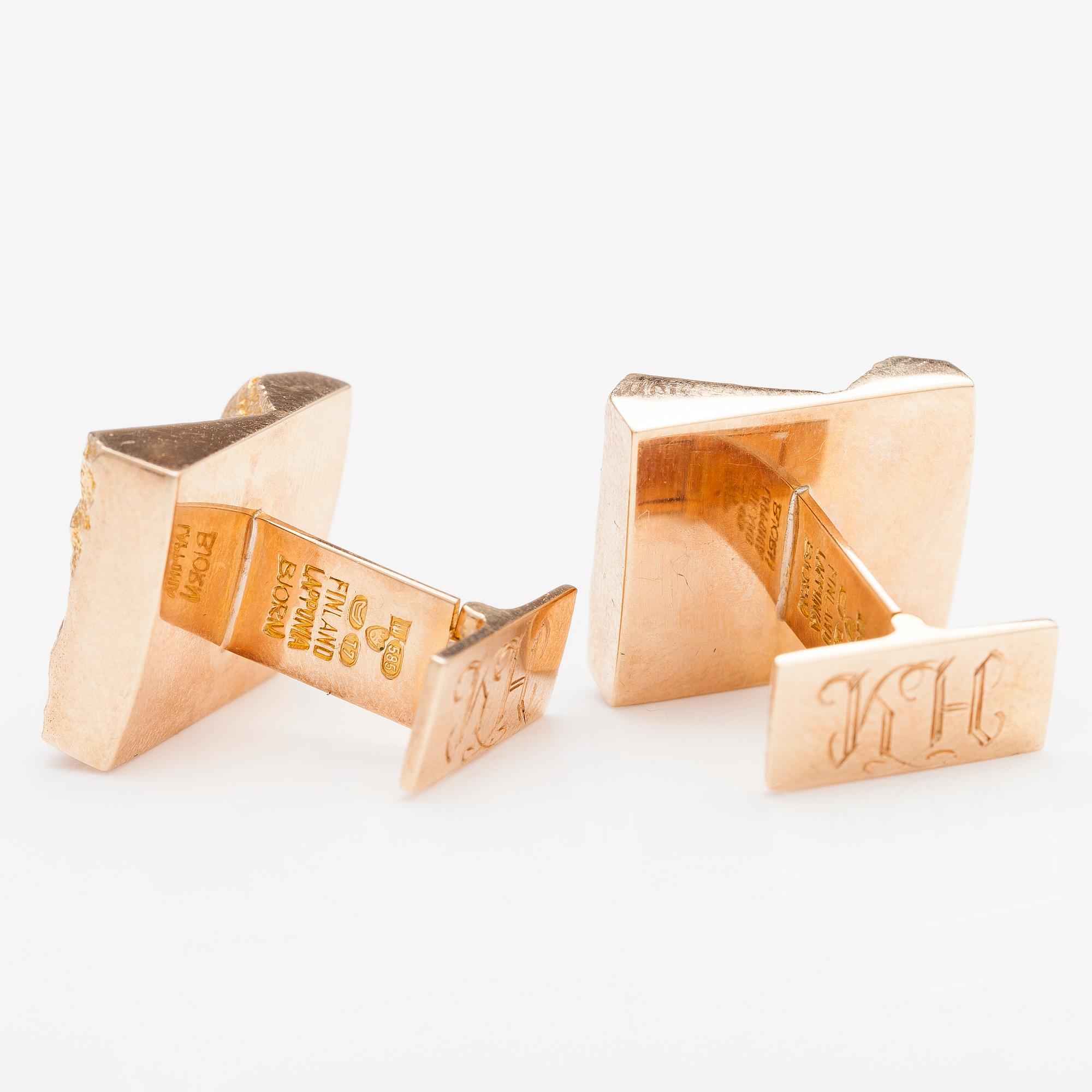 BJÖRN WECKSTRÖM, A pair of 14K gold cufflinks "Ravines". Lapponia 1972.