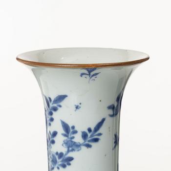 Vas, porslin, Qingdynastin, Kina, 1700-tal.