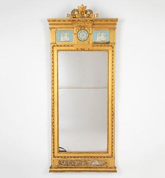 A late Gustavian mirror, around 1800.