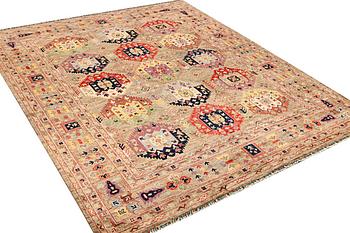 A Ziegler Soltani carpet, c. 300 x 264 cm.