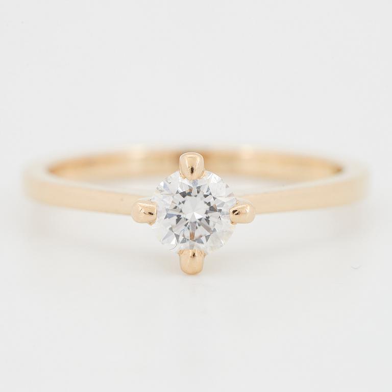 0,38 ct brilliant-cut diamond ring, with GIA-dossier.