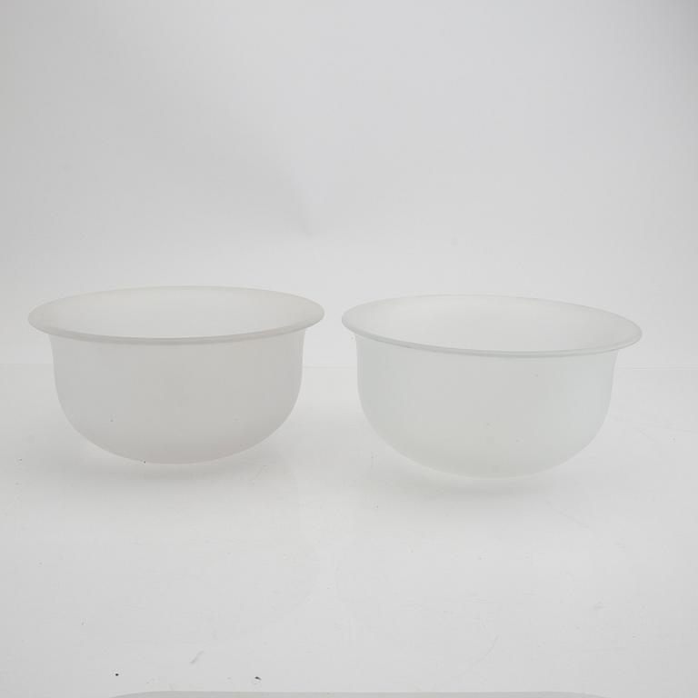Signe Persson-Melin, a set of two glass bowls "Frost" for Boda 1970s.