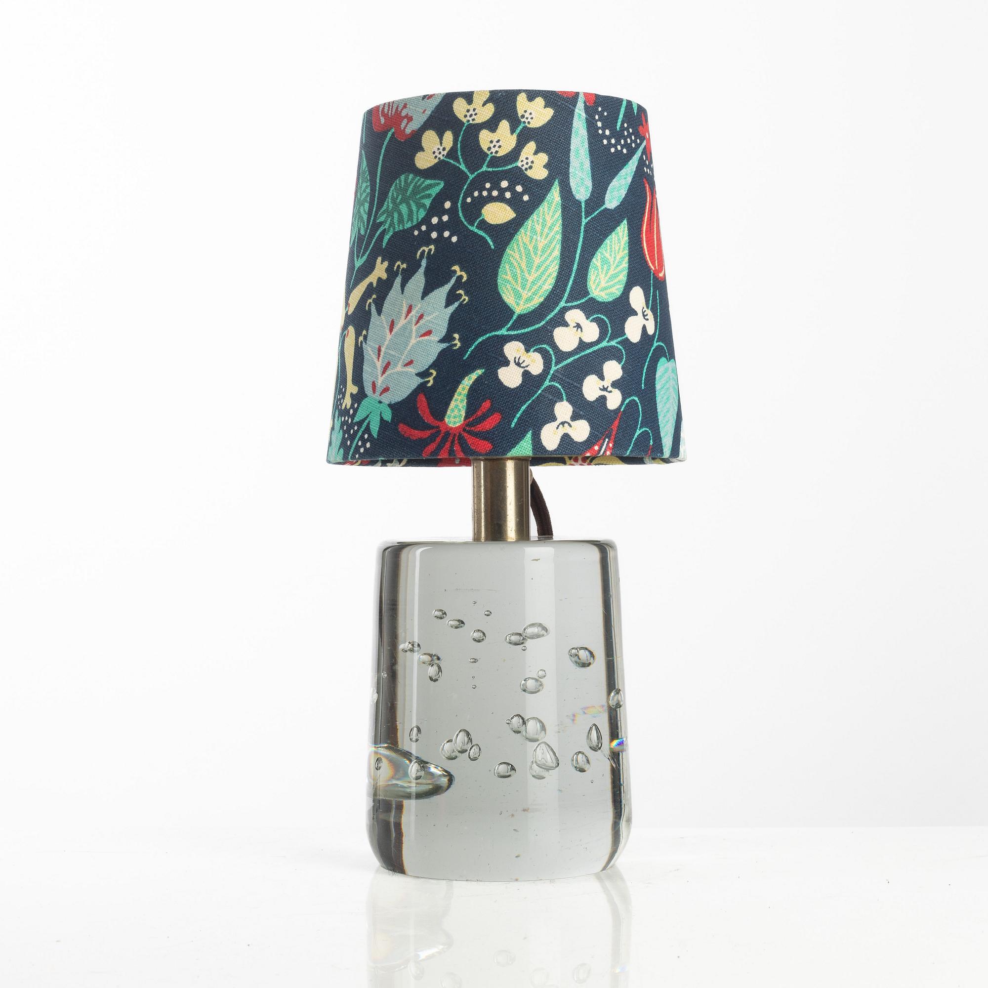 Josef Frank, bordslampa, modell "1819", Firma Svenskt Tenn 1930-40-tal.