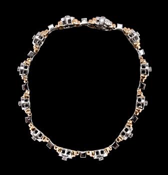 BRACELET, brilliant and baguette cut diamonds, tot. app. 4 cts.