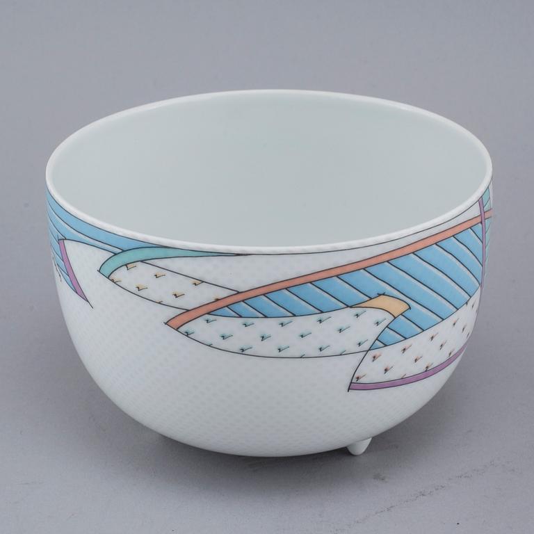 TAPIO WIRKKALA & DOROTHY HAFNER, servisdelar, 28 st, porslin, "Century New Wave", Rosenthal Studio Line, sent 1900-tal.