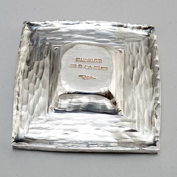 REY URBAN. A sterling silver dish, Stockholm 1982, 346 gram.