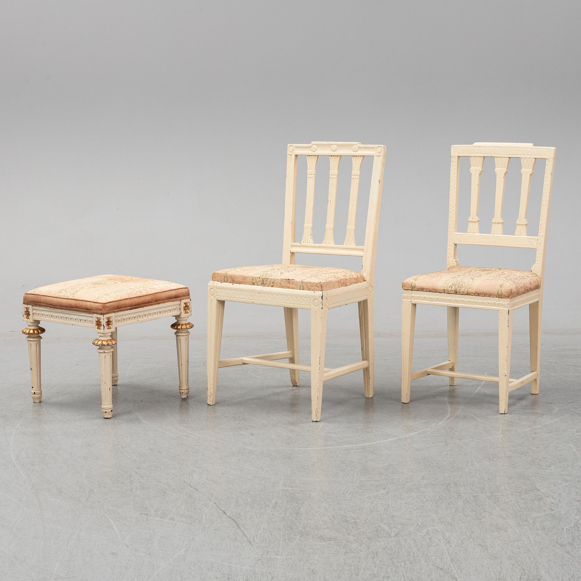 STOLAR 2 st, 1800-talets början och TABURETT, 1900-talets början.