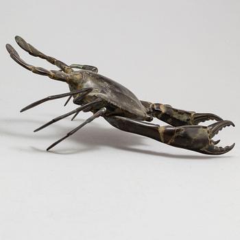 A chinese bronze sculpture of a crab, 20th Century.