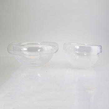 Signe Persson-Melin, a set of two signed "Vet Hut" glass bowls from Boda glasbruk 2011/12.