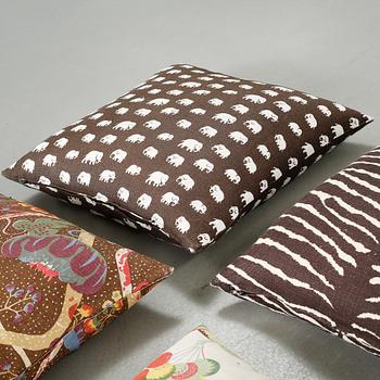 KUDDAR, 4 st, firma Svenskt Tenn, Stockholm, 2000-tal.