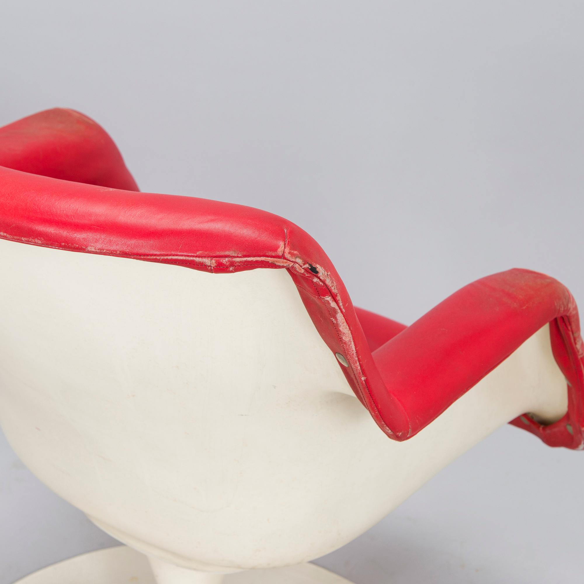 Yrjö Kukkapuro, pöytä "Saturnus" ja tuoleja, 4 kpl, "Junior", Haimi, 1960-luku.