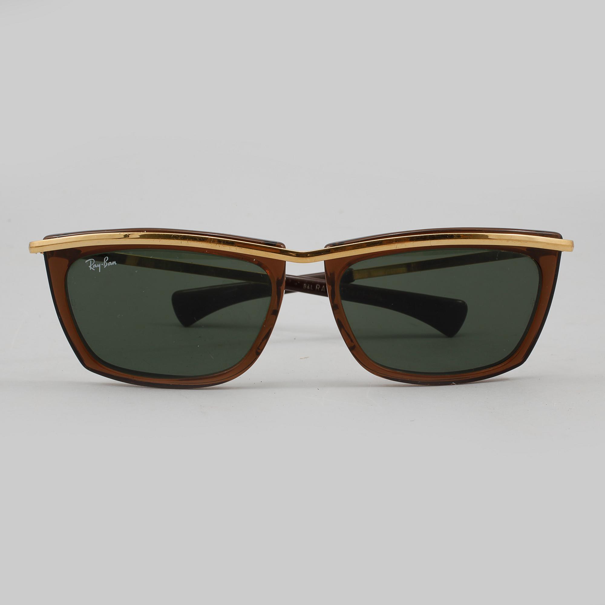 SOLGLASÖGON, 2 st, Ray Ban.