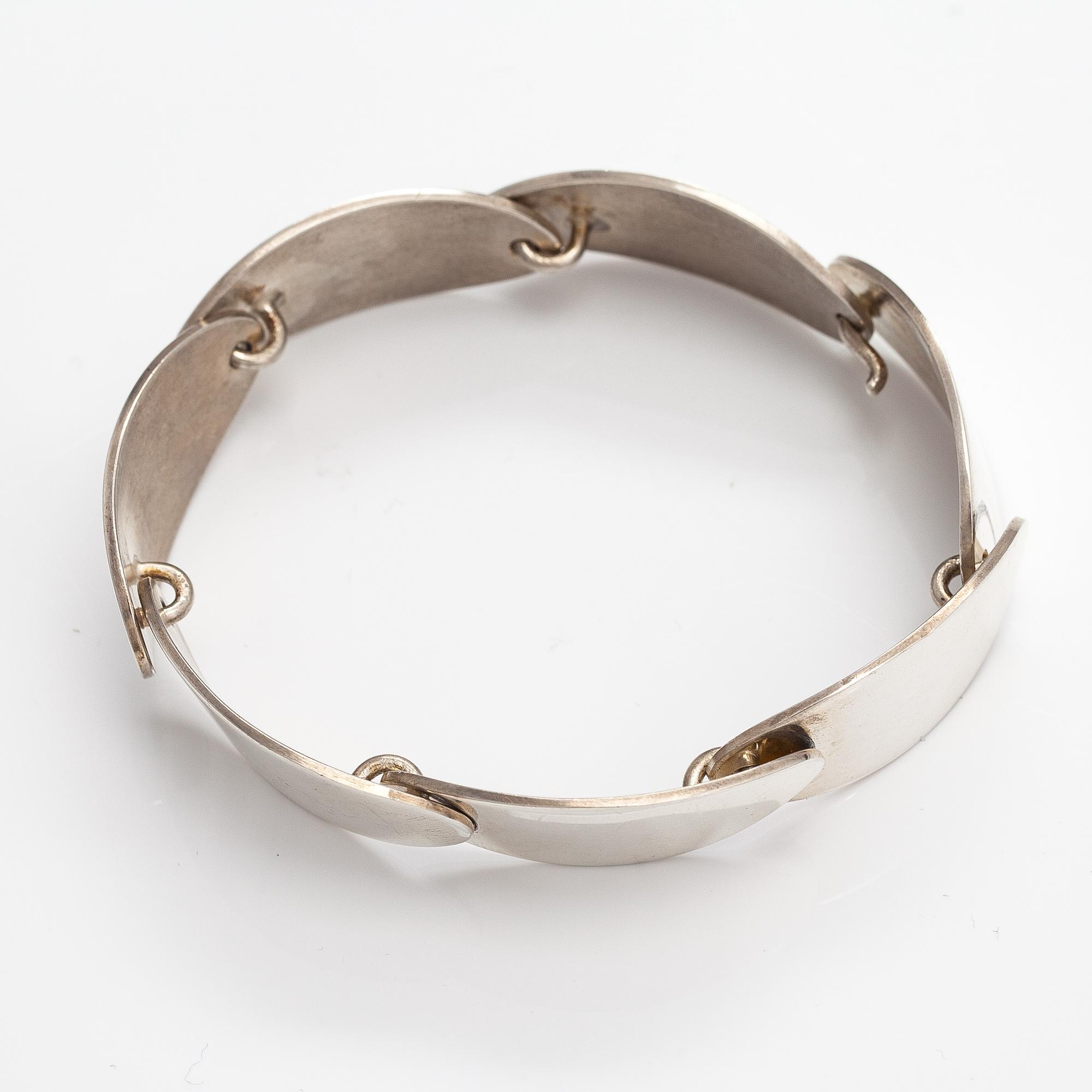 Pekka Piekäinen, A silver bracelet. Prototype.