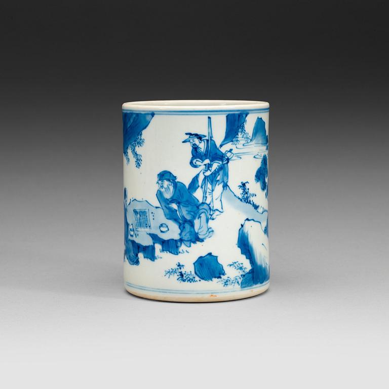 A finely painted brush pot, Qing dynasty, Kangxi (1662-1772).