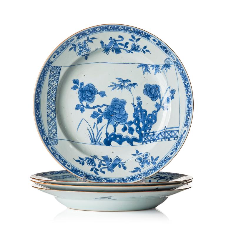 A set of four large blue and white dishes, Qing dynasty, Kangxi (1662-1722).