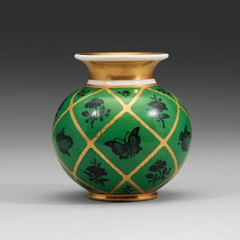 A Russian vase, Imperial Porcelain Manufactory, St Petersburg, Nicholas I (1825-55).