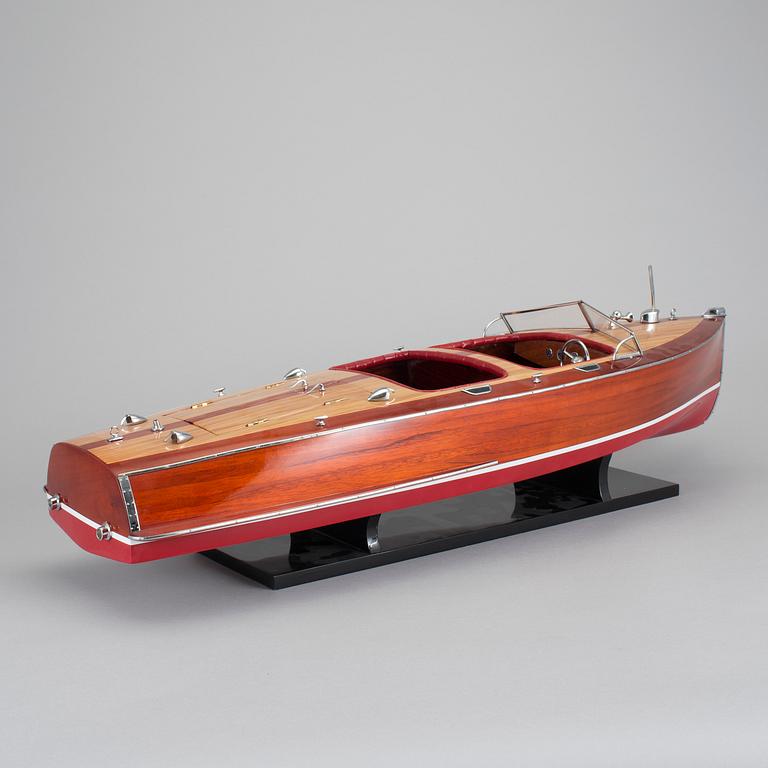 FARTYGSMODELL, "Criss Craft Barrel Back'', 2000-tal.