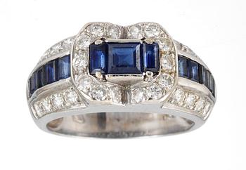 510. RING, set with brilliant cut diamonds, tot. app. 0.50 cts, and blue sapphires.