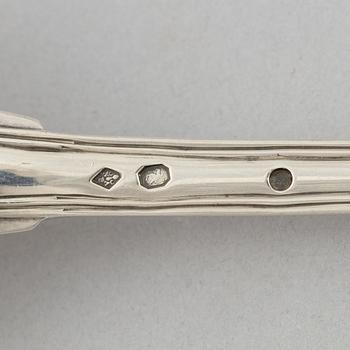 A pair of French silver serving spoons, Paris 1809-19.