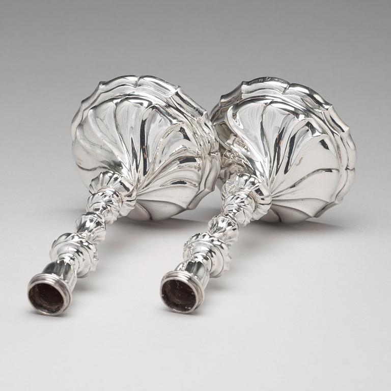 Isak Sauer, ljusstakar, ett par, silver, Stockholm 1755. Rokoko.
