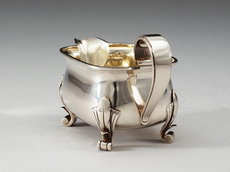 An Atelier Borgila sterling sauce boat, Stockholm 1942.