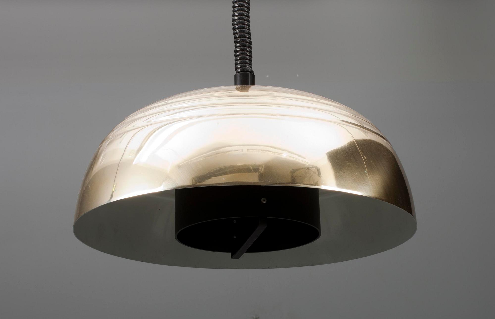 TAKLAMPA, mässing samt plast, Carl Thore, Granhaga. 1900-talets slut.