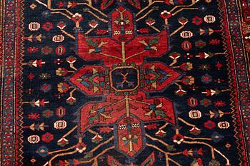 A rug, semi-antique Heriz, ca 203 x 144 cm.