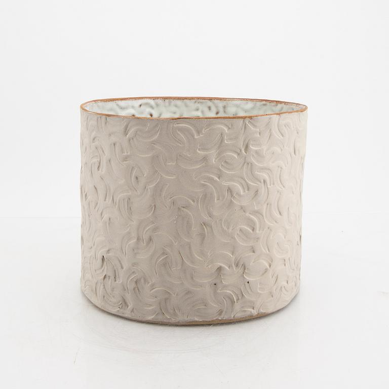 Signe Persson-Melin, a handsigned and dated 17 glazed stoneware bowl.