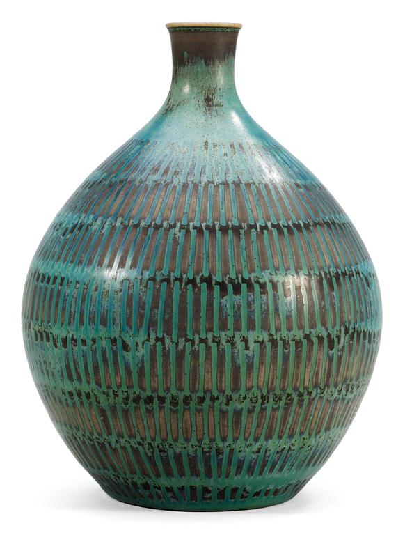 A Stig Lindberg stoneware vase, Gustavsberg studio 1980.