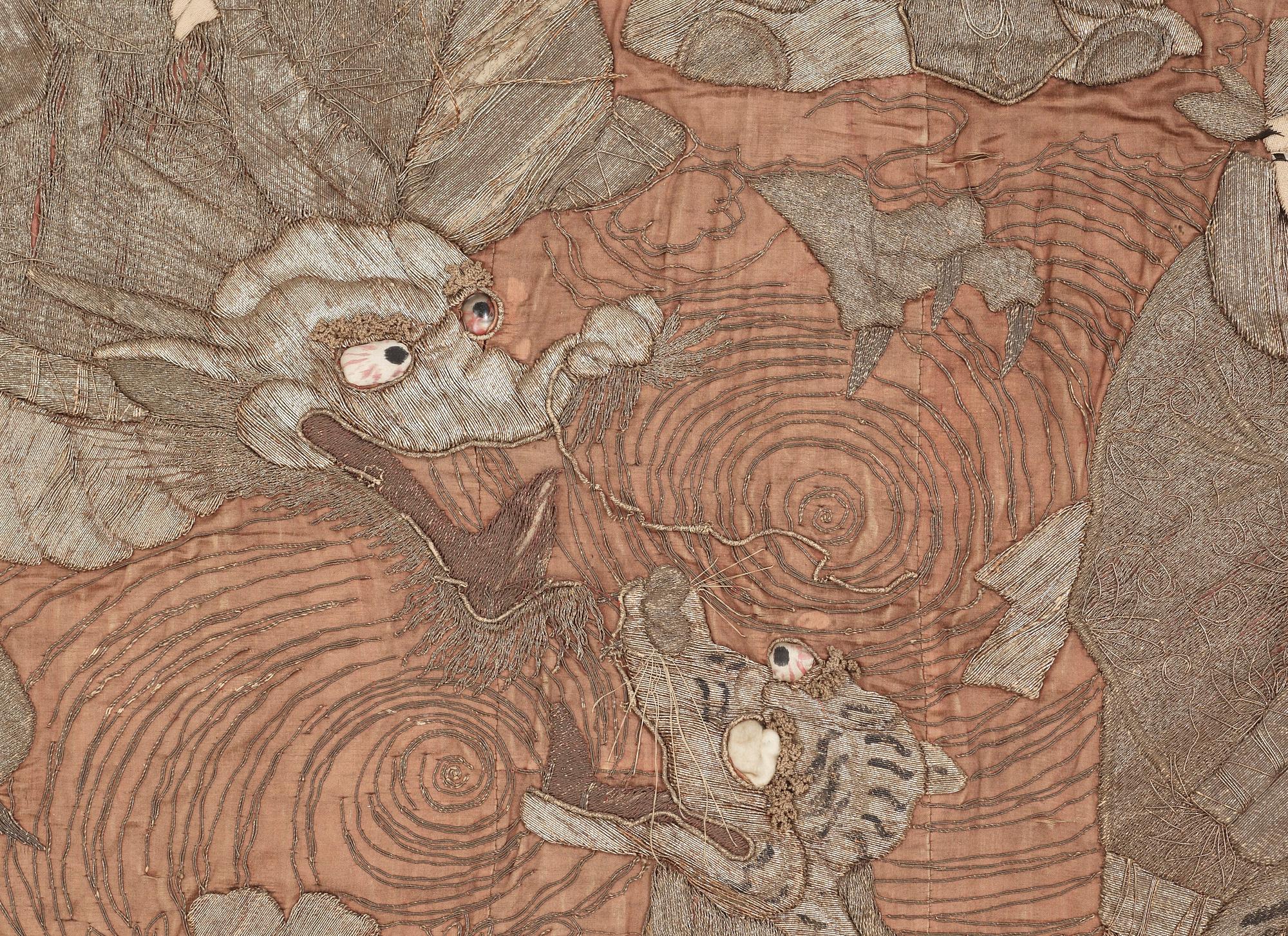 BRODERI, siden, Kina, tidigt 1900-tal.