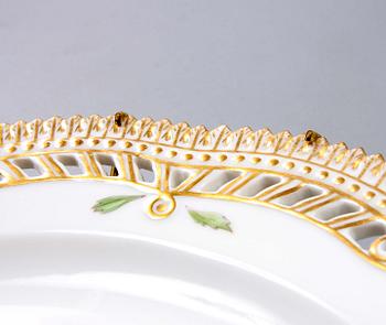 TALLRIK, porslin, "Flora Danica", Royal Copenhagen.