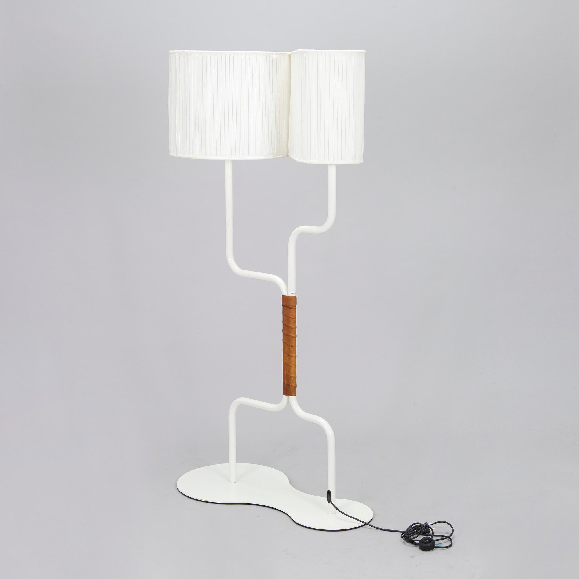 Anna Kraitz, lattiavalaisin "Anna's Golvlampa" Bsweden, Ruotsi.