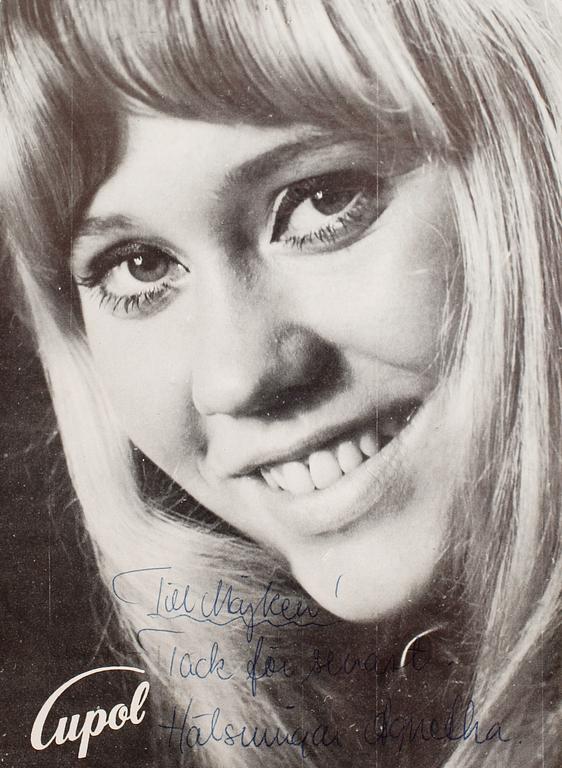 SAMLING AUTOGRAFER, 1950/60-tal, bla Agnetha Fältskog. Flera med dedikationer.