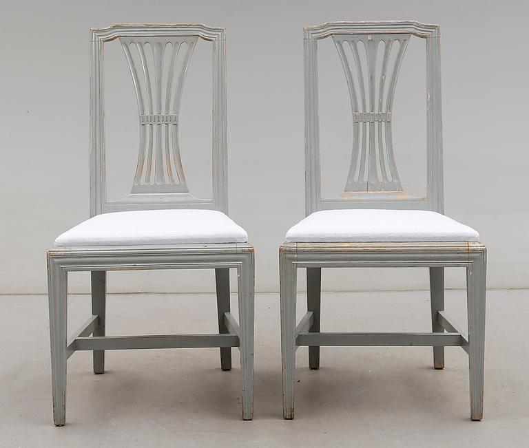 STOLAR, 1 par, gustaviansk stil, 1900-talets första hälft.