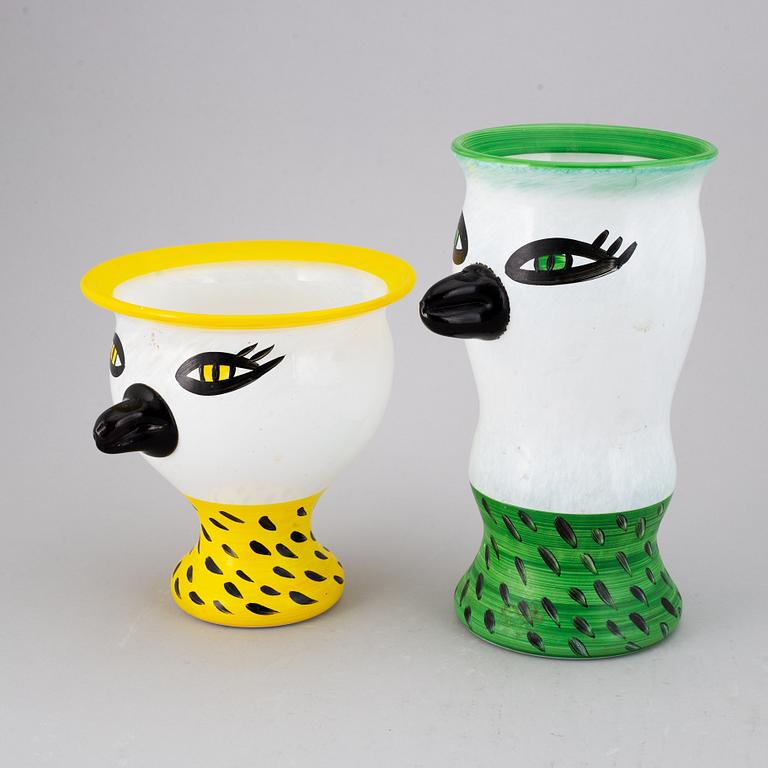 ULRICA HYDMAN-VALLIEN, a set of three glass vases ans a wineglass, Kosta Boda.