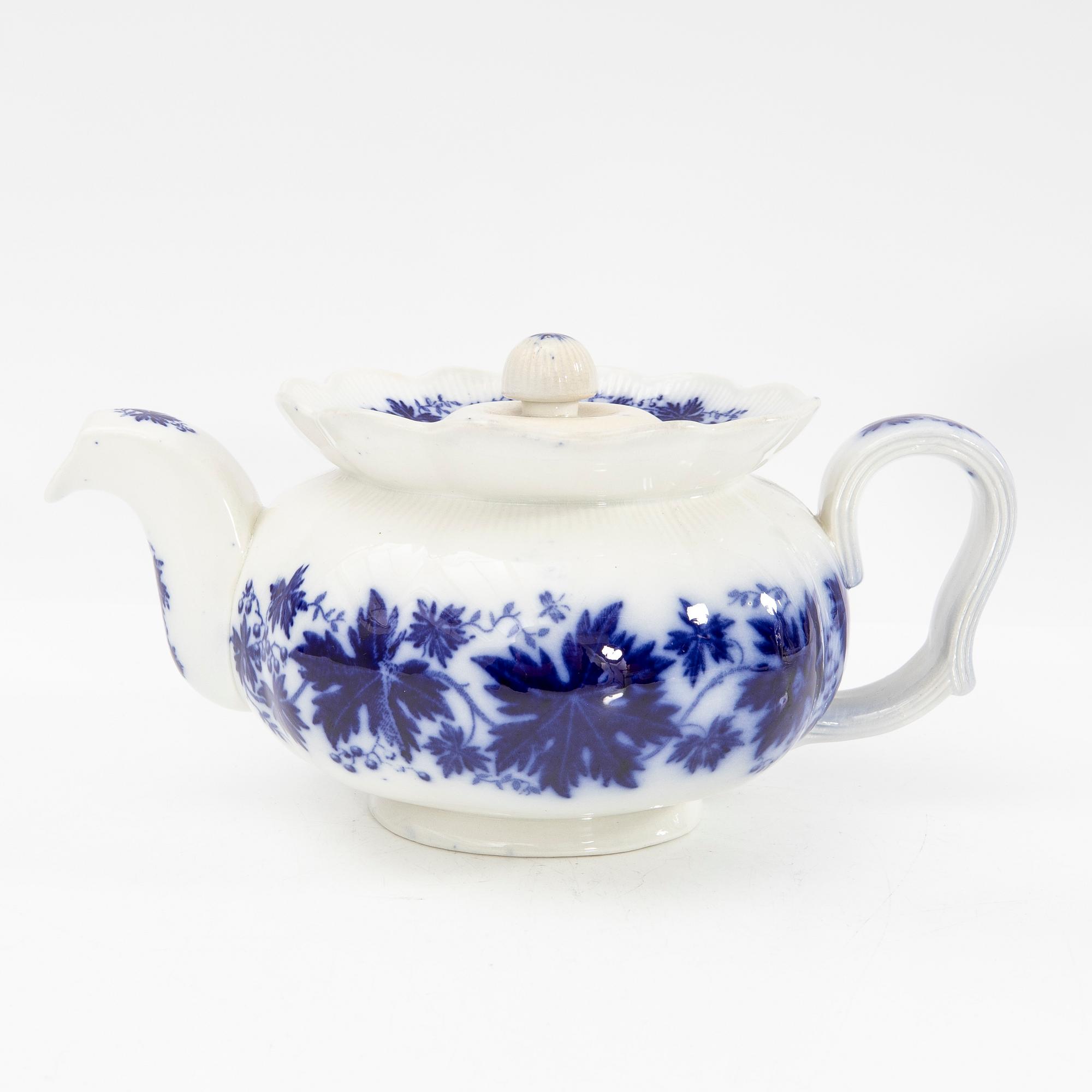 Arthur Percy, service pieces, 26 pcs, "Grape Vine", Gefle, first half of the 20th century.