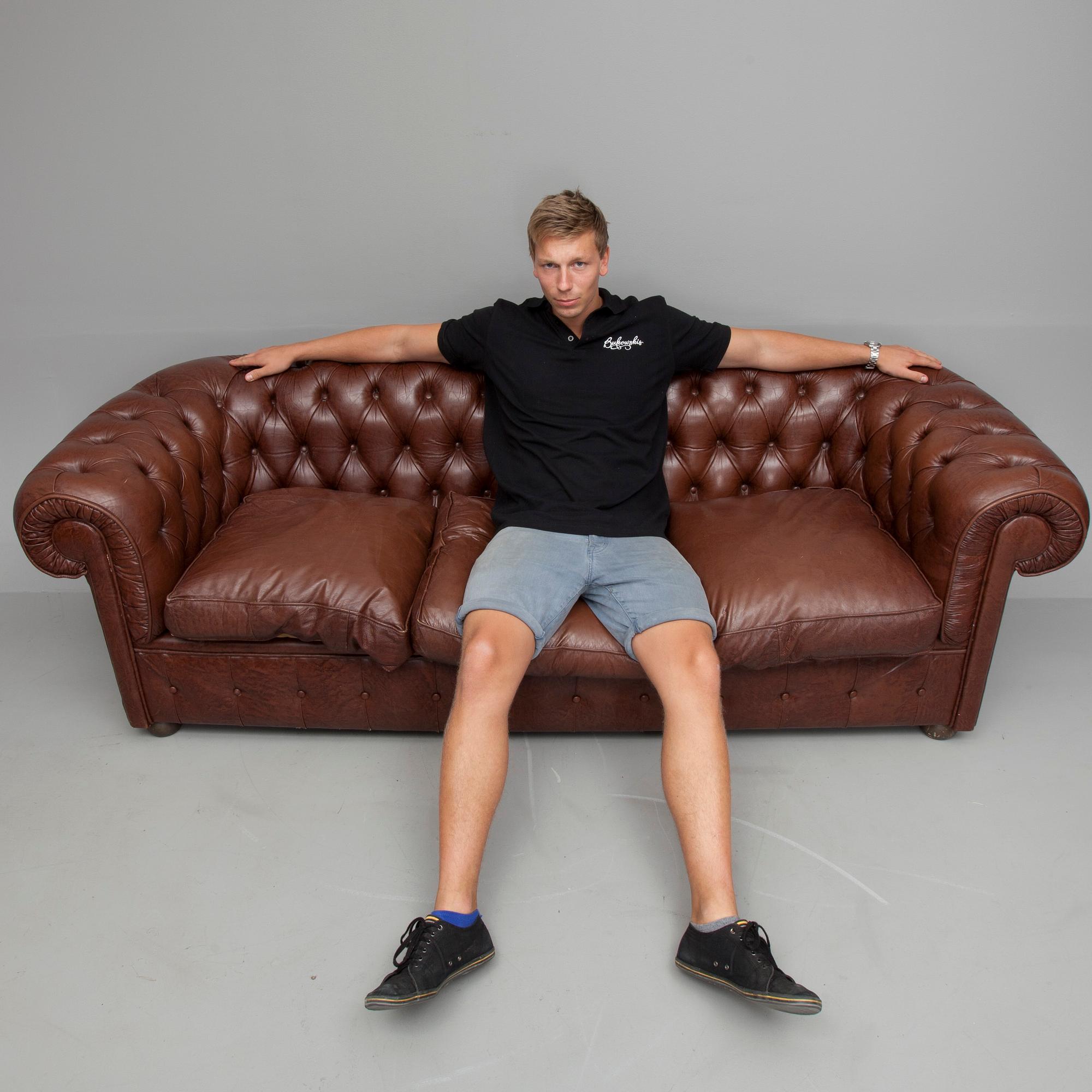 SOFFA, Chesterfield-modell, 1900-talets andra hälft.