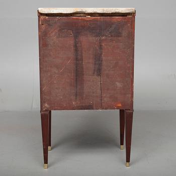 NATTDUKSBORD / POTTSKÅP, sengustaviansk, omkring 1800.