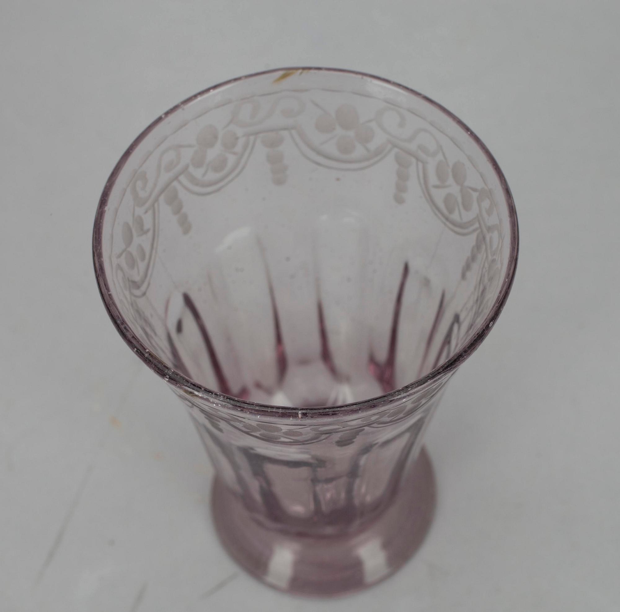 DRICKSGLAS, Ryssland 1700-talets mitt.