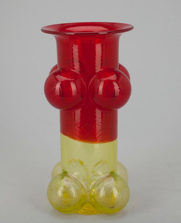 VAS, glas, "Pajazzo", signerad Nanny Still Riihimäen Lasi Oy. 1970-tal.