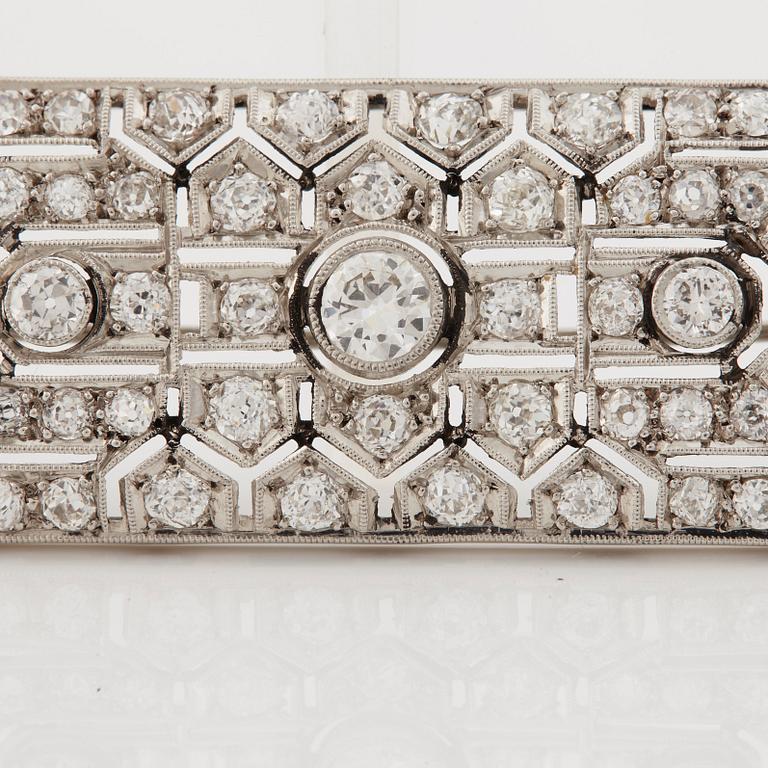 A diamond brooch of different cuts, art déco.