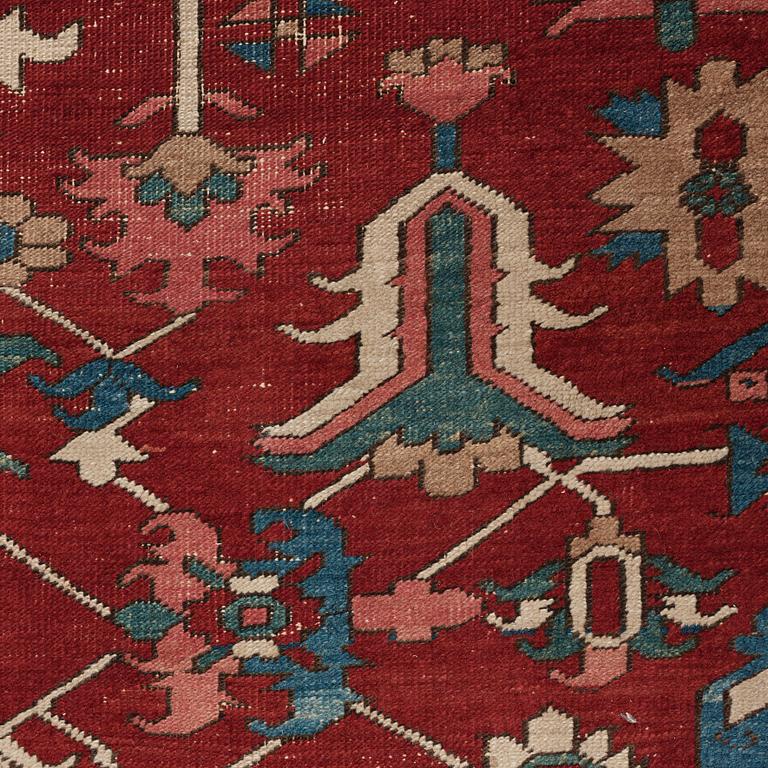 CARPET Antique Heriz. 389,5 x 290 cm.