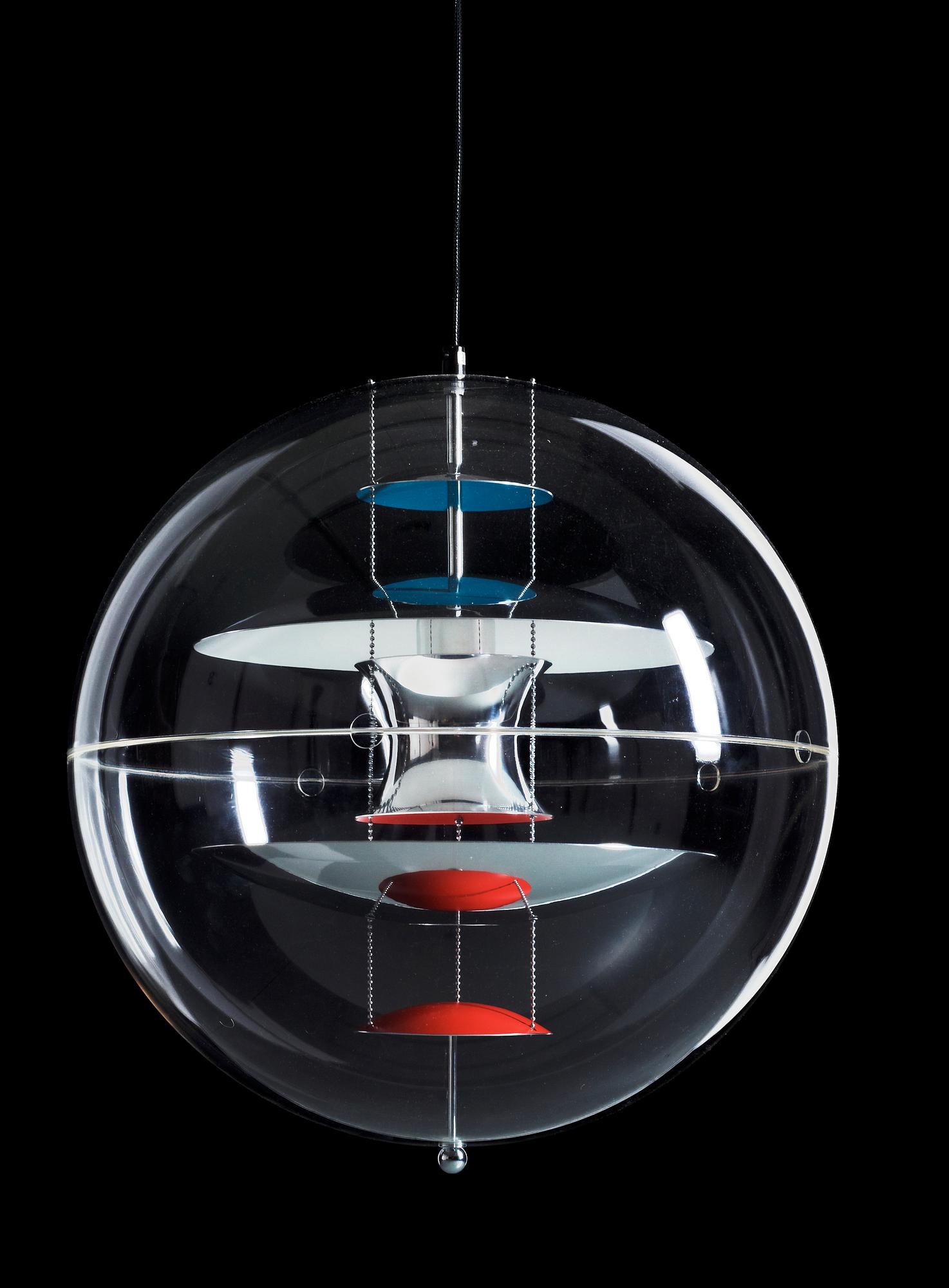 VERNER PANTON, takarmatur "VP-Globe", för Louis Poulsen, Danmark.