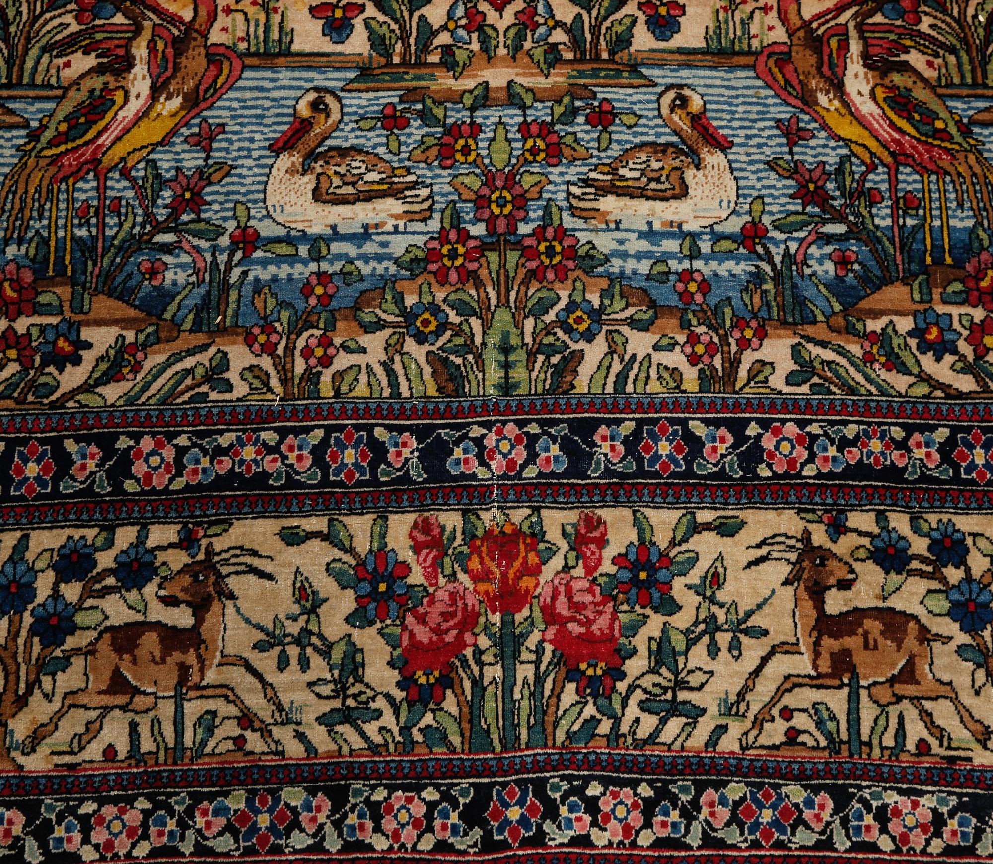 MATTA, Isfahan, semiantik, ca 210x140 cm.