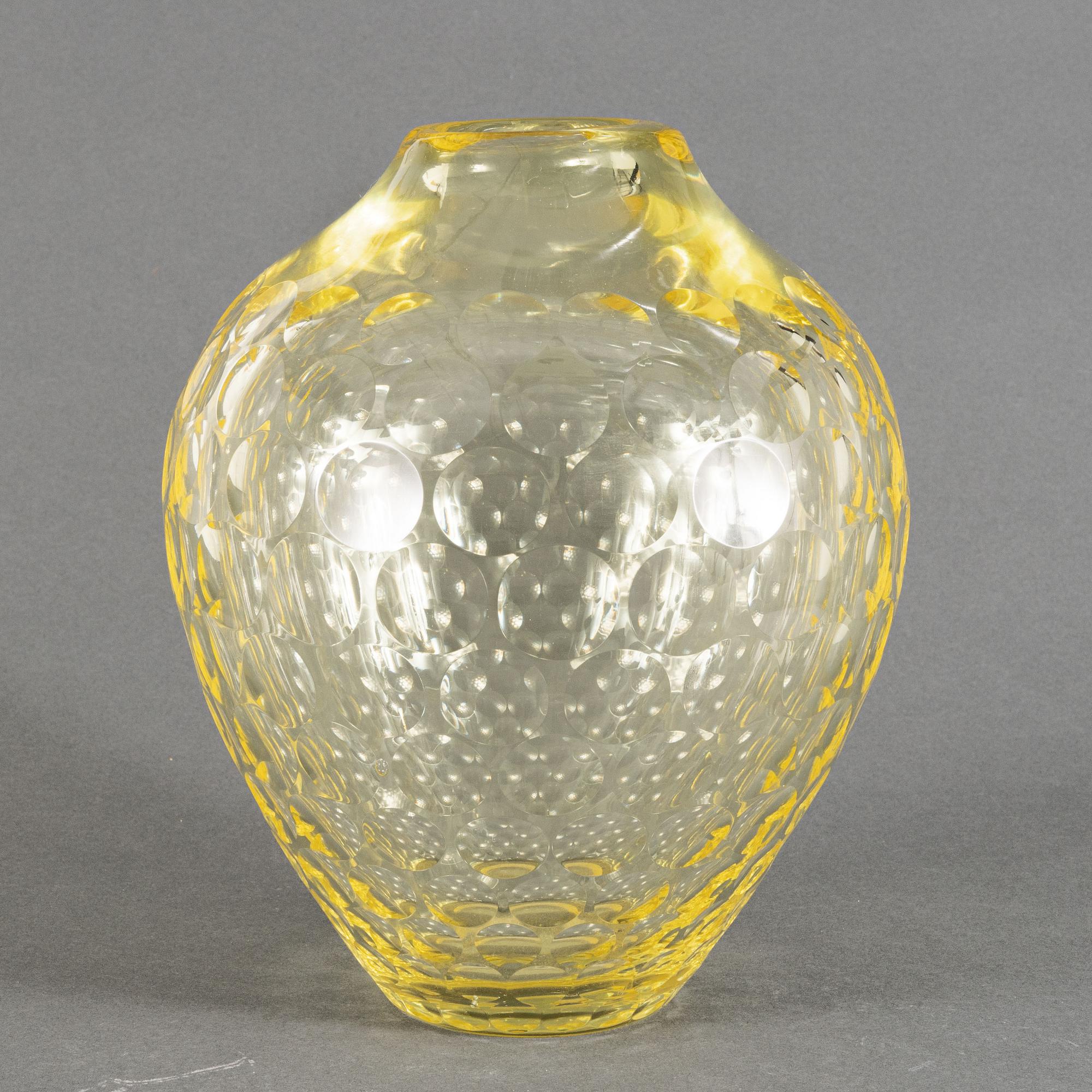 Vicke Lindstrand, a glass vase, Kosta, 1950's/60's.