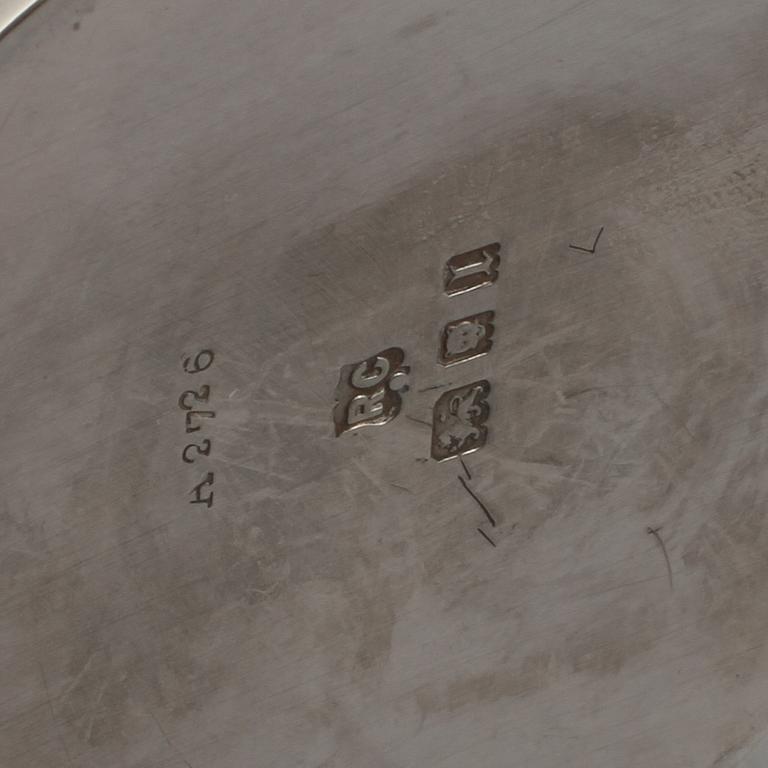 TESERVIS, silver, Richard Comyns, London, England, 1926, 1932, 1933, total vikt ca 790 gram.