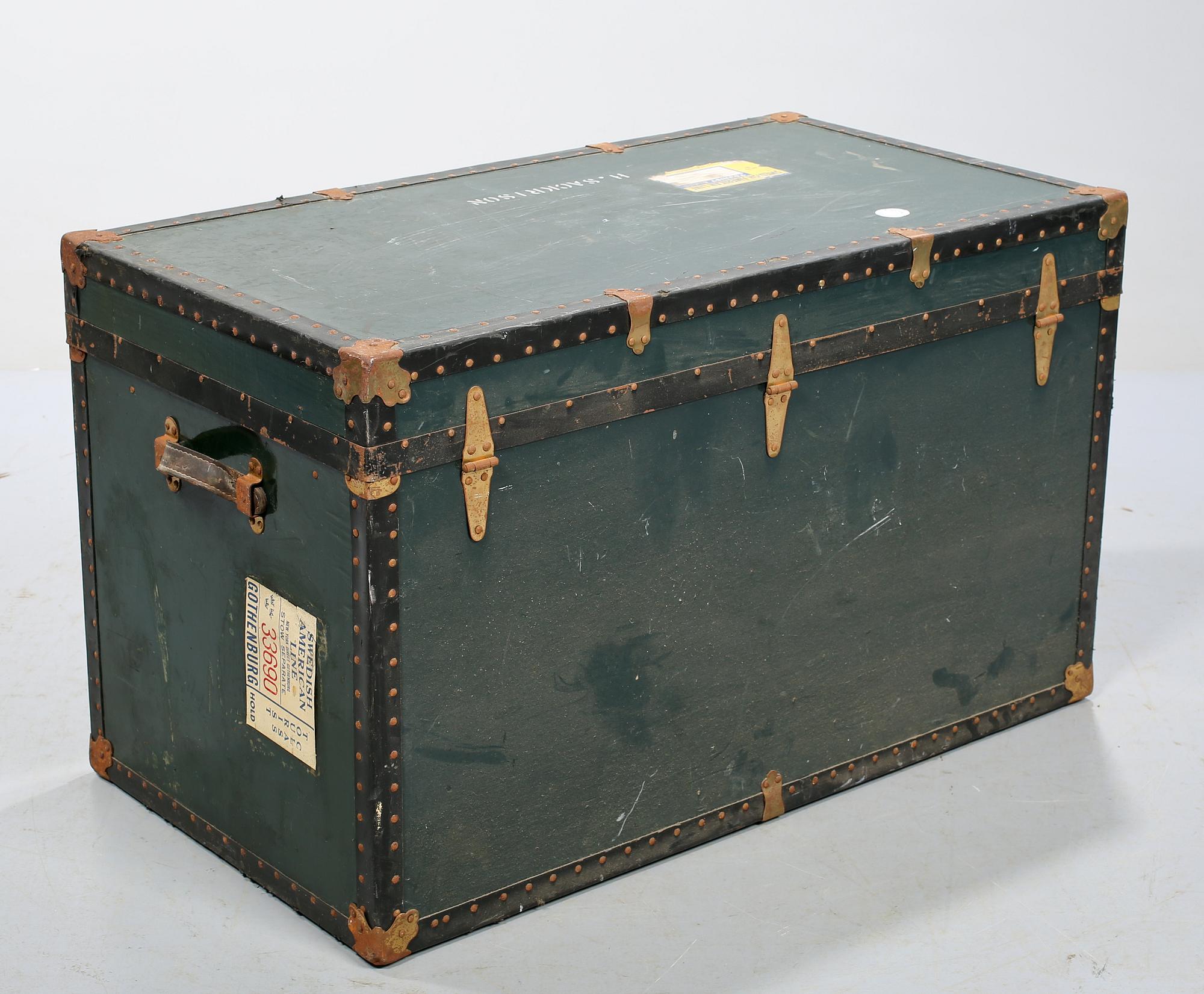 KOFFERT, 1900-talets första hälft.