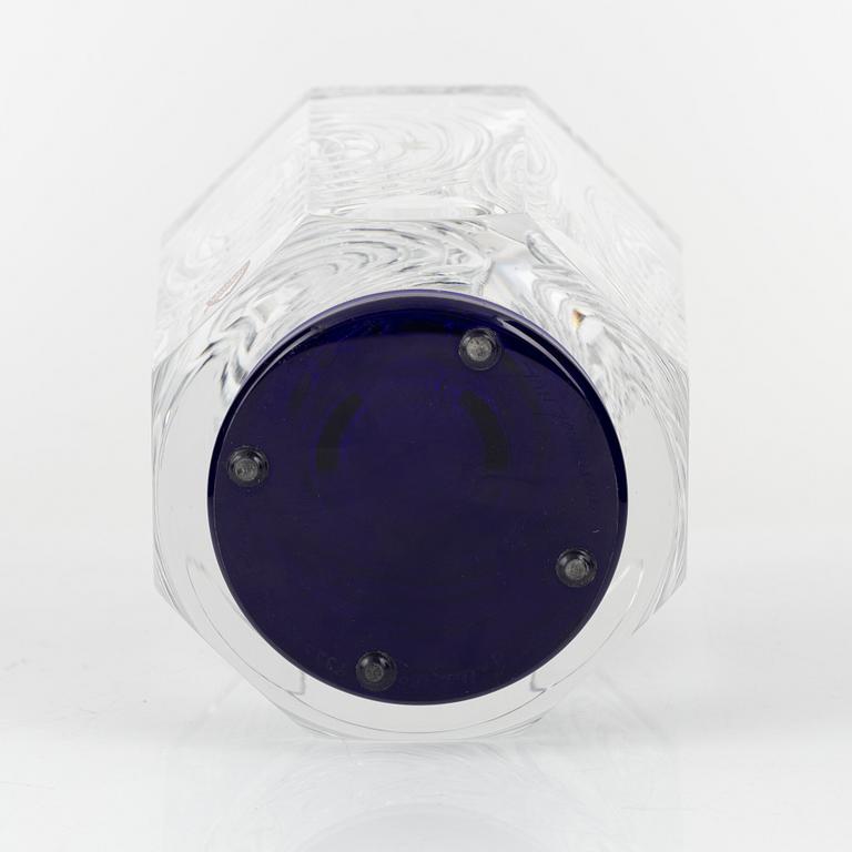 Jan Johansson, a glass vase, Orrefors Gallery, 9/40, 1990.